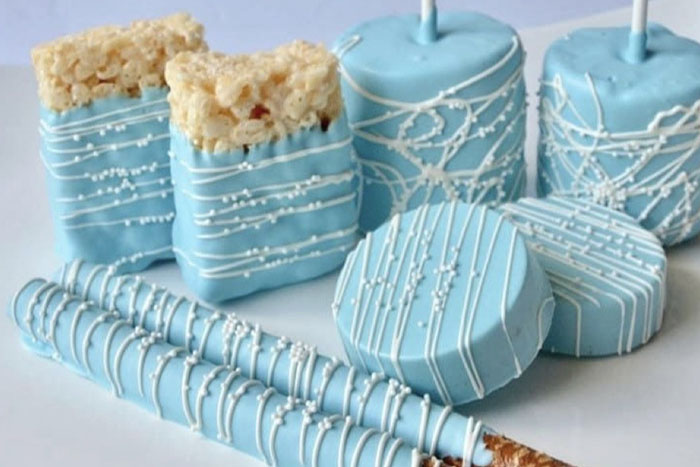 Blue cake pops and blue sticks